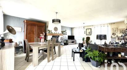 Maison 5 pièces de 110 m² à Grandpuits-Bailly-Carrois (77720)