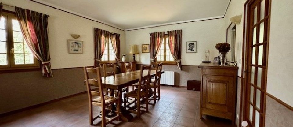 House 13 rooms of 425 m² in Auvers-Saint-Georges (91580)