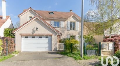 Traditional house 8 rooms of 165 m² in Méry-sur-Oise (95540)