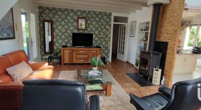 Traditional house 5 rooms of 135 m² in Soustons (40140)