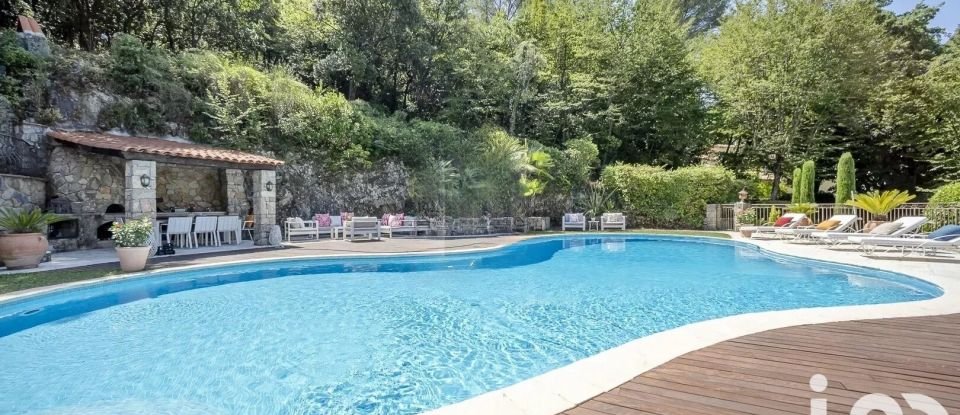 Maison traditionnelle 6 pièces de 260 m² à Valbonne (06560)