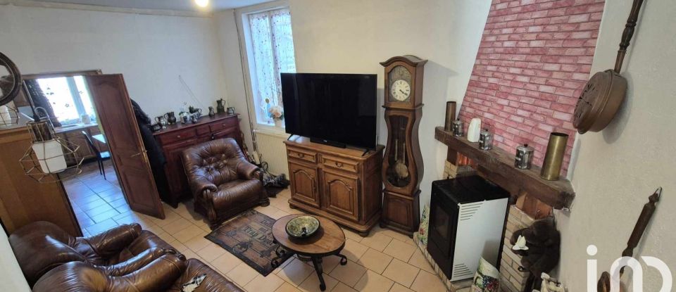 House 5 rooms of 131 m² in Marchiennes (59870)