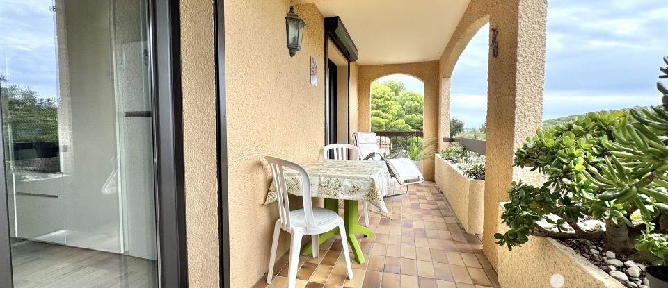 Apartment 2 rooms of 47 m² in Bormes-les-Mimosas (83230)