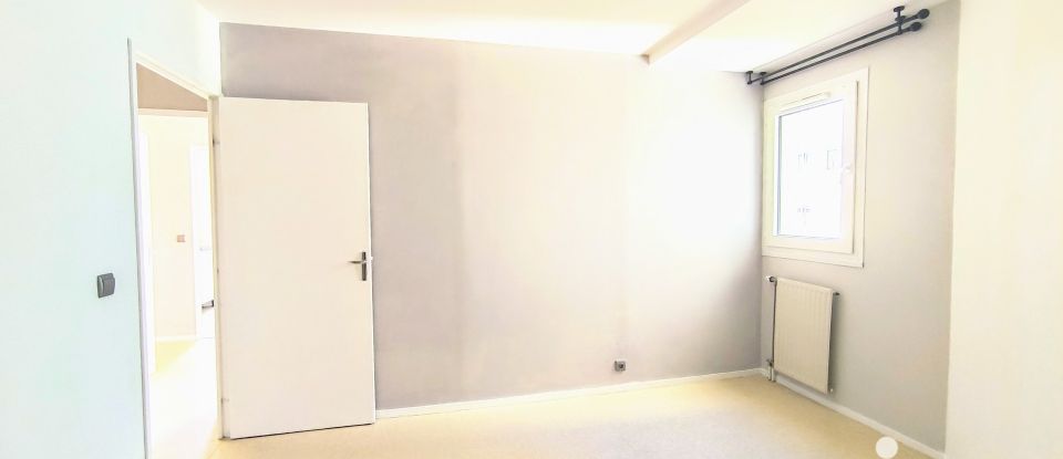 Appartement 2 pièces de 49 m² à Dammarie-les-Lys (77190)