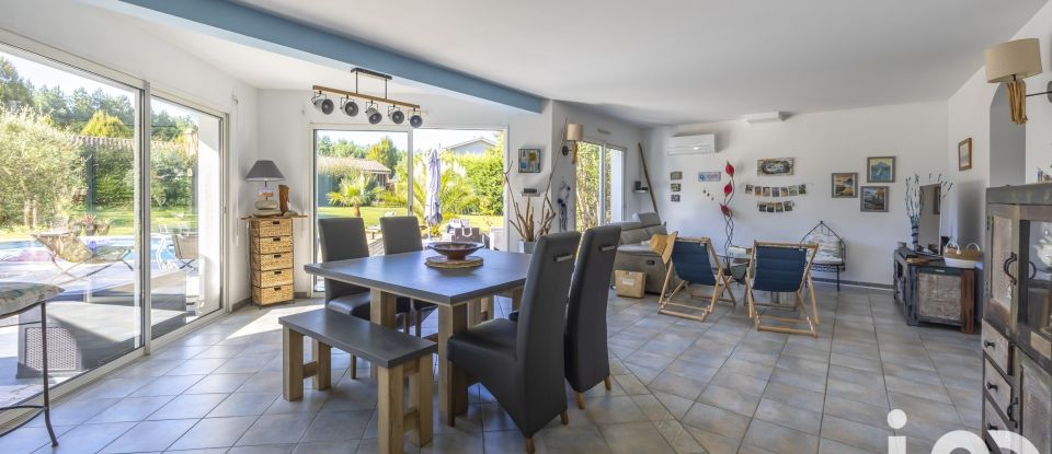 Maison 6 pièces de 163 m² à Tosse (40230)