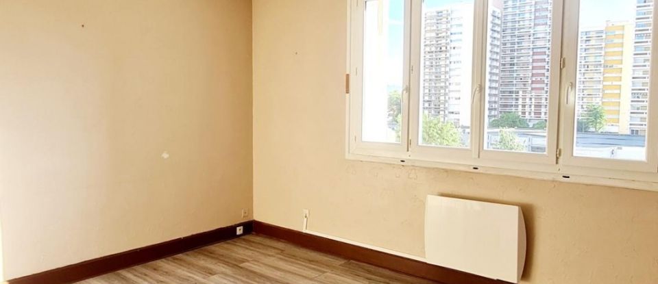 Appartement 2 pièces de 50 m² à Saint-Étienne (42000)