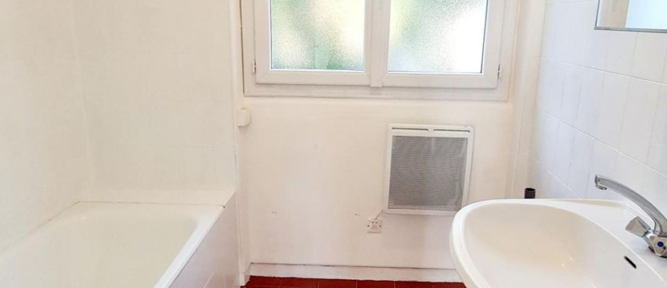 Appartement 2 pièces de 50 m² à Saint-Étienne (42000)