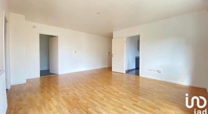 Apartment 4 rooms of 77 m² in Trappes (78190)