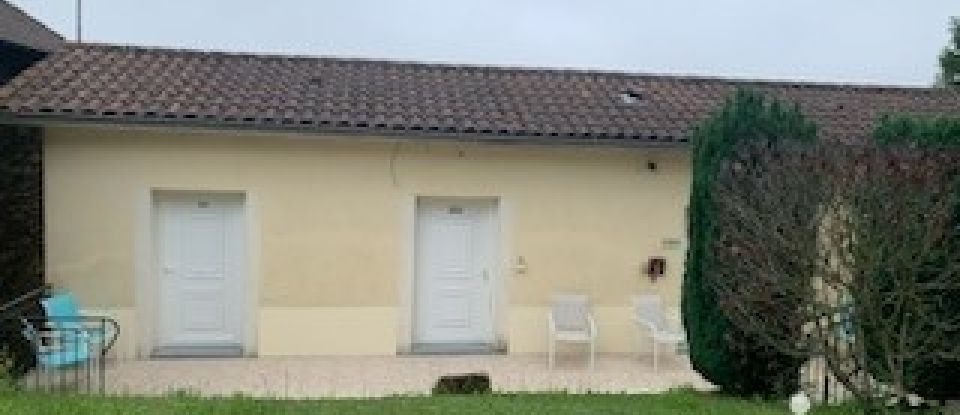 Lodge 10 rooms of 240 m² in Gorses (46210)