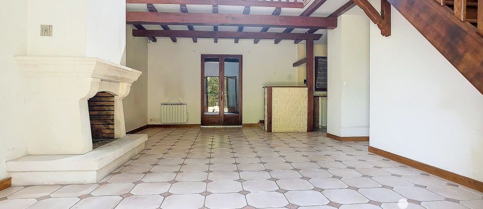 Traditional house 5 rooms of 109 m² in Favières (77220)