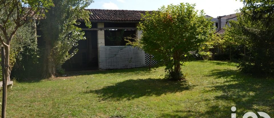 Maison de ville 8 pièces de 177 m² à Jarnac (16200)