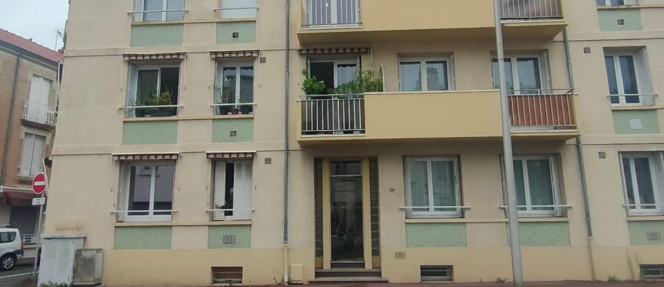 Apartment 2 rooms of 38 m² in Vichy (03200)