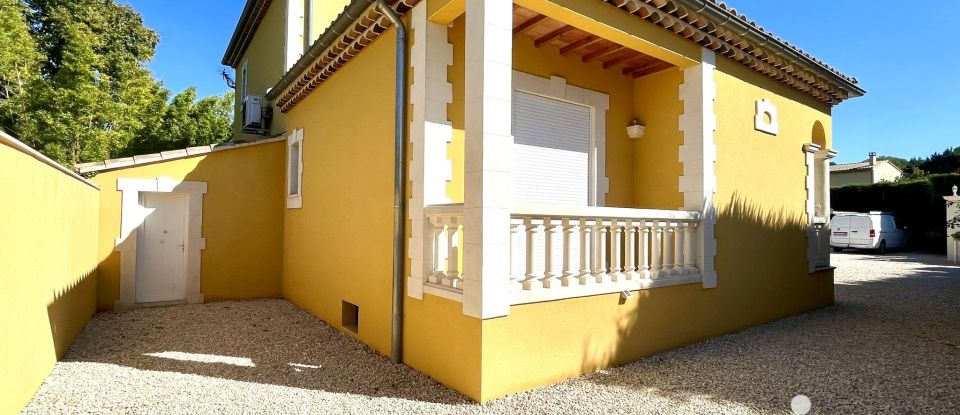 Traditional house 5 rooms of 145 m² in Bollène (84500)