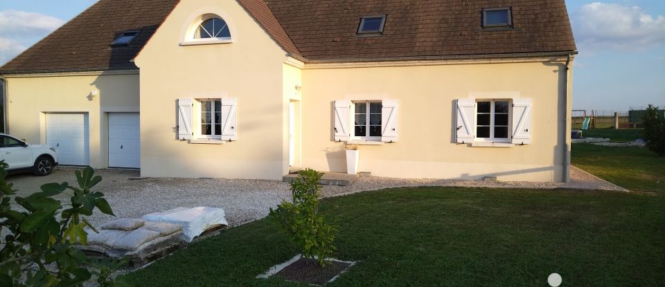 Maison 7 pièces de 237 m² à Perceneige (89260)