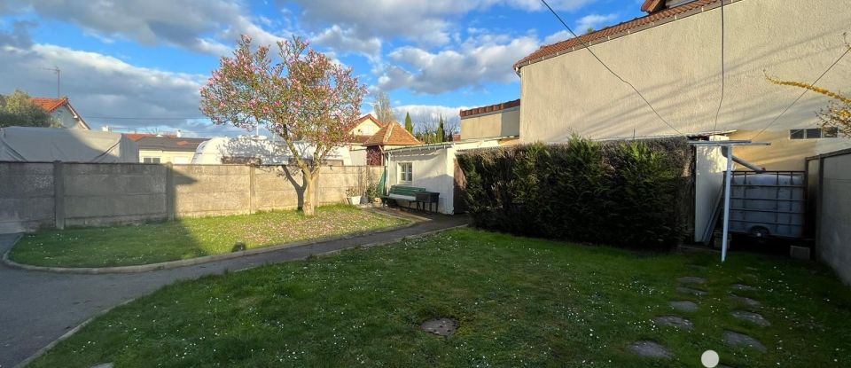 Maison 8 pièces de 150 m² à Paray-Vieille-Poste (91550)