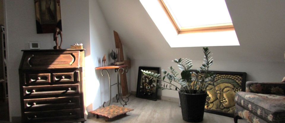 House 9 rooms of 195 m² in Chinon (37500)