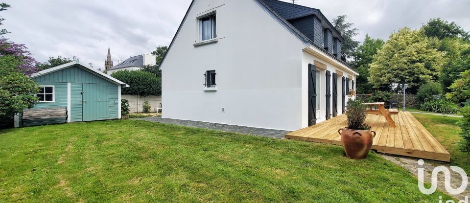 Maison traditionnelle 9 pièces de 140 m² à Baden (56870)