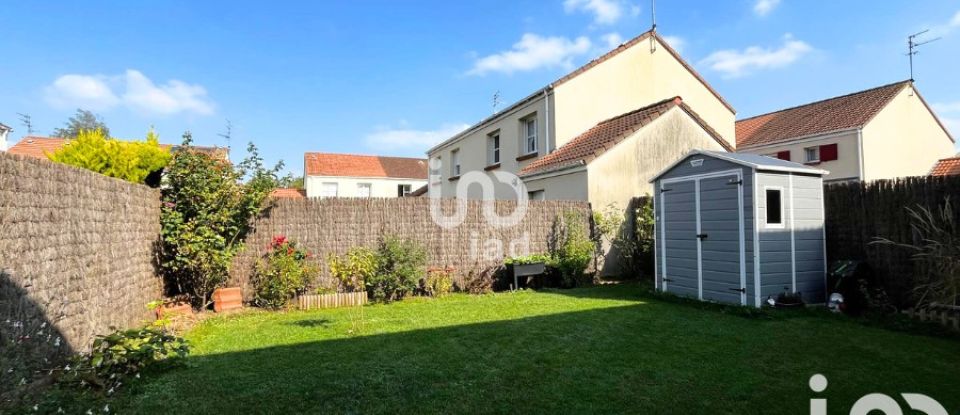 Maison 4 pièces de 84 m² à Hem (59510)