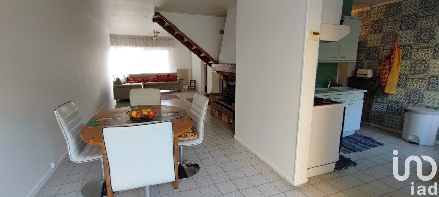 House 5 rooms of 105 m² in Villeneuve-d'Ascq (59650)