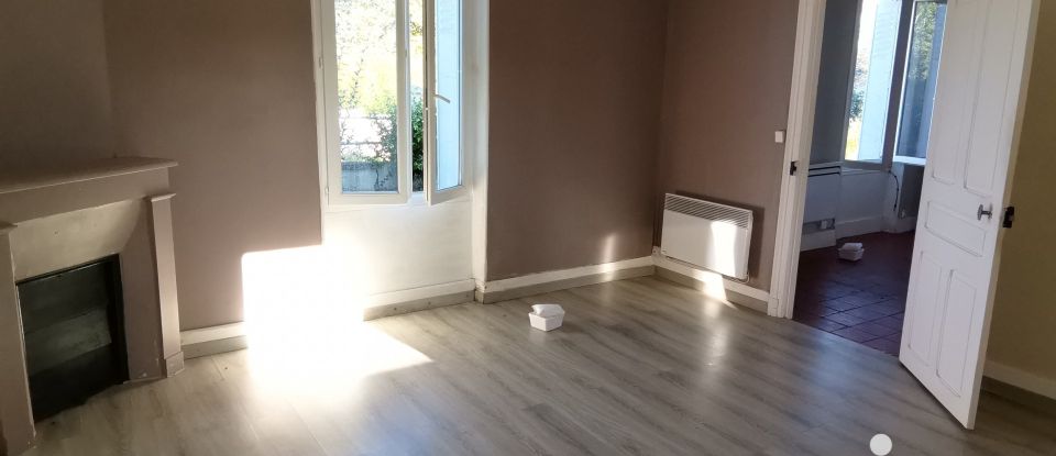 House 3 rooms of 59 m² in Sainte-Sévère-sur-Indre (36160)