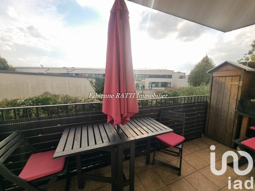 Appartement 3 pièces de 69 m² à Carrières-sur-Seine (78420)