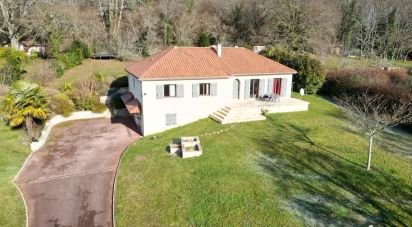 House 5 rooms of 130 m² in Saint-Victurnien (87420)