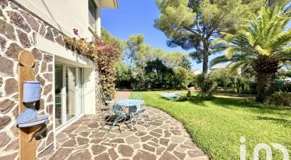 House 7 rooms of 190 m² in Saint-Raphaël (83700)