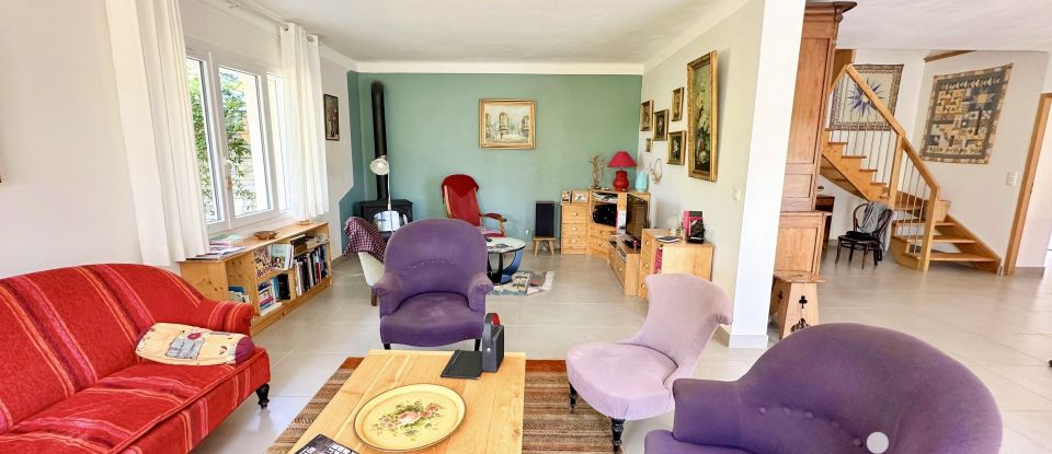 Maison 7 pièces de 190 m² à Saint-Raphaël (83700)