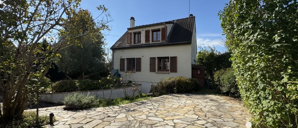 Maison 5 pièces de 95 m² à Pringy (77310)