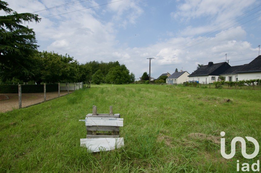 Terrain de 2 363 m² à Vernoil-le-Fourrier (49390)