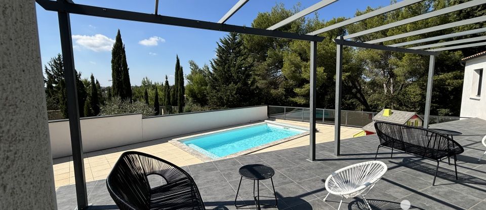 Maison 5 pièces de 145 m² à Saint-Gilles (30800)