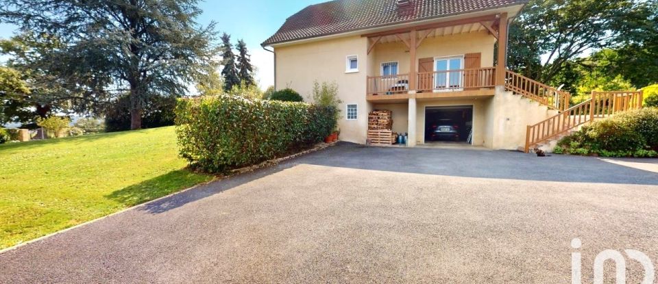 Traditional house 5 rooms of 156 m² in Lussagnet-Lusson (64160)