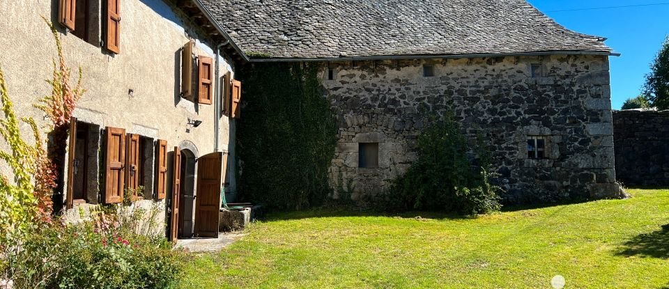 Maison de campagne 5 pièces de 145 m² à GRAISSAC (12420)