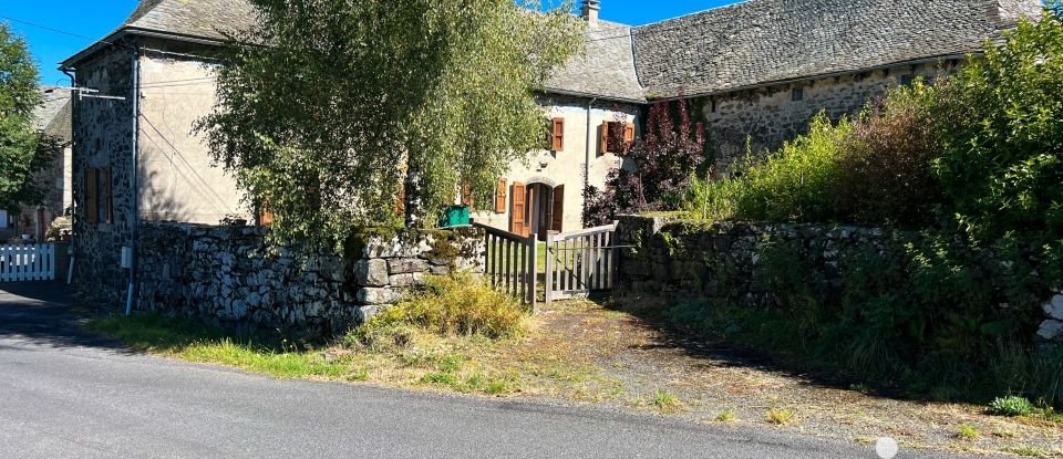 Maison de campagne 5 pièces de 145 m² à GRAISSAC (12420)