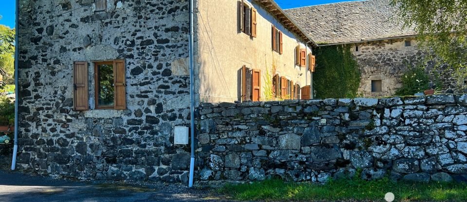 Maison de campagne 5 pièces de 145 m² à GRAISSAC (12420)