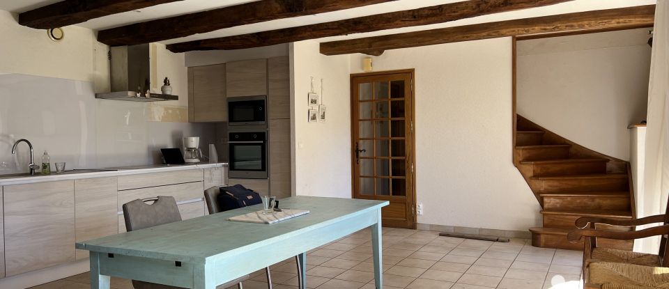 Maison de campagne 5 pièces de 145 m² à GRAISSAC (12420)