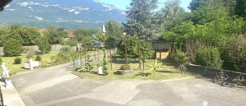 Domaine 10 pièces de 268 m² à Le Cheylas (38570)