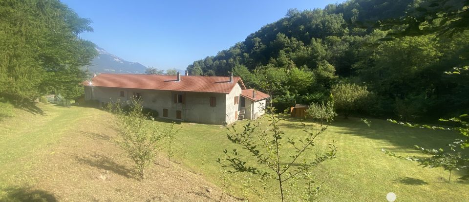 Domaine 10 pièces de 268 m² à Le Cheylas (38570)