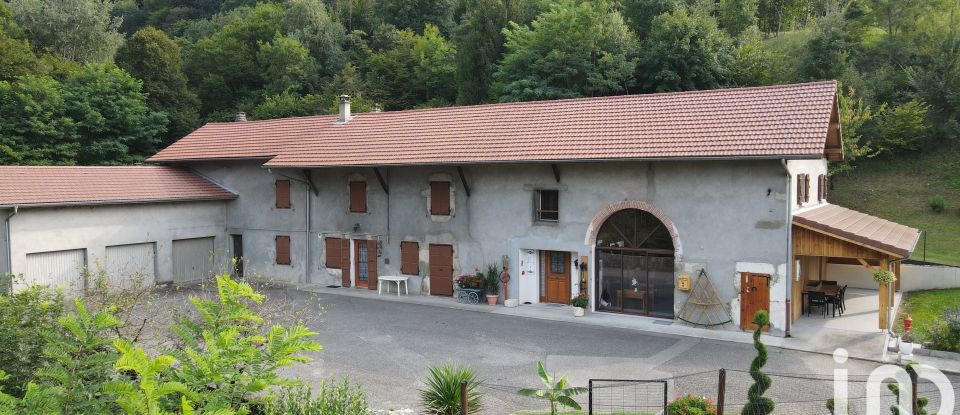 Domaine 10 pièces de 268 m² à Le Cheylas (38570)