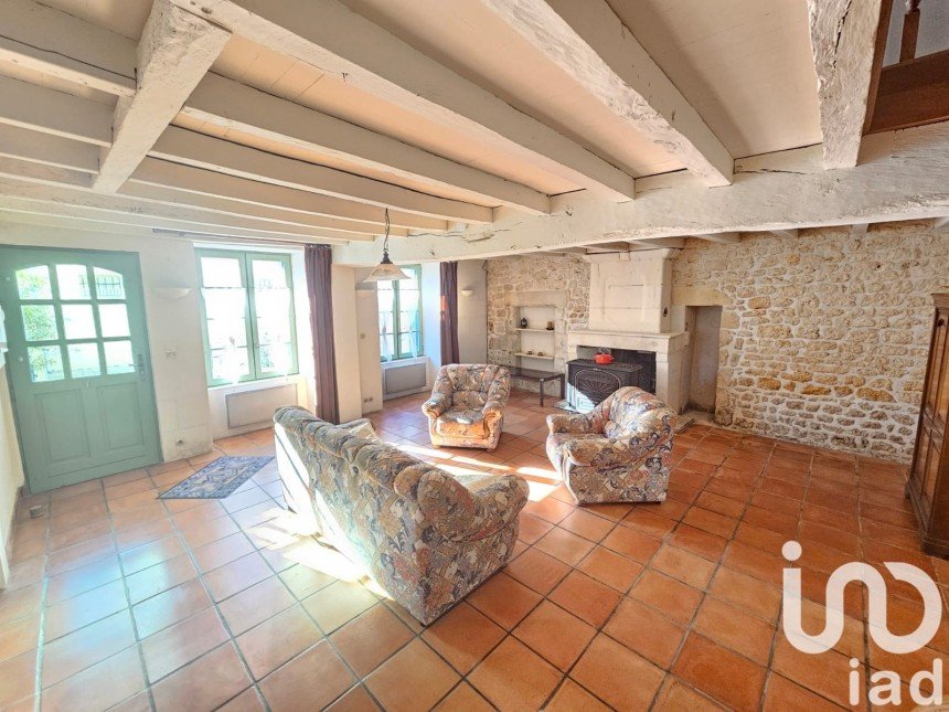 Traditional house 7 rooms of 178 m² in Nieulle-sur-Seudre (17600)