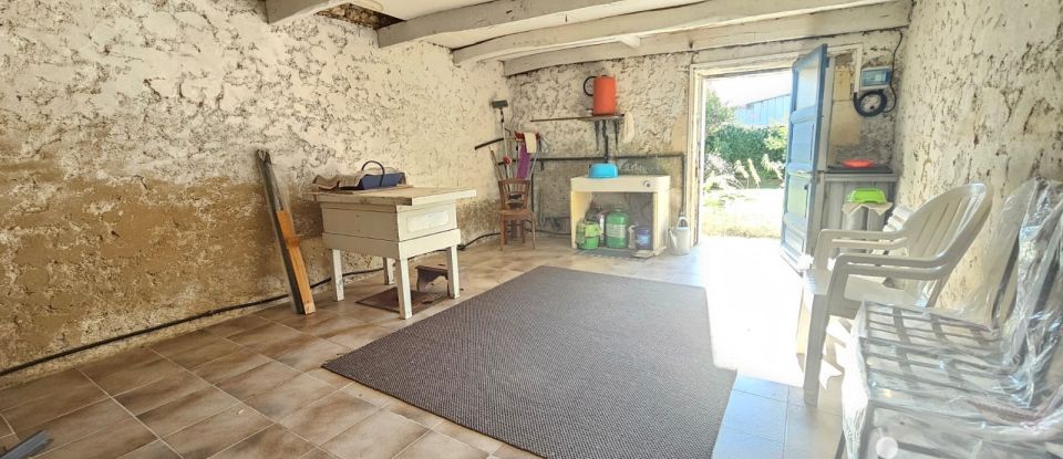 Traditional house 7 rooms of 178 m² in Nieulle-sur-Seudre (17600)