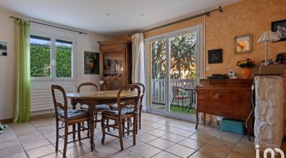 House 5 rooms of 215 m² in Saint-Priest (69800)