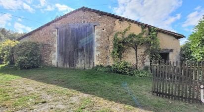 Country house 4 rooms of 156 m² in Saint-Romain (86250)