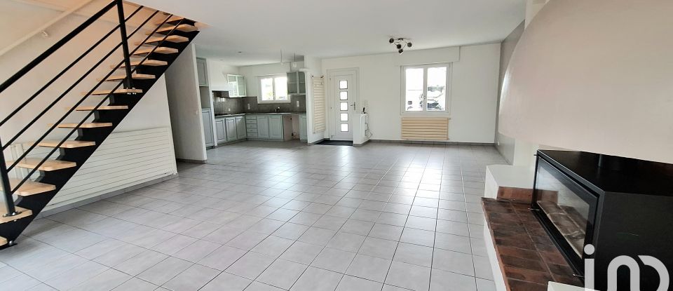 Maison 6 pièces de 151 m² à Bours (65460)