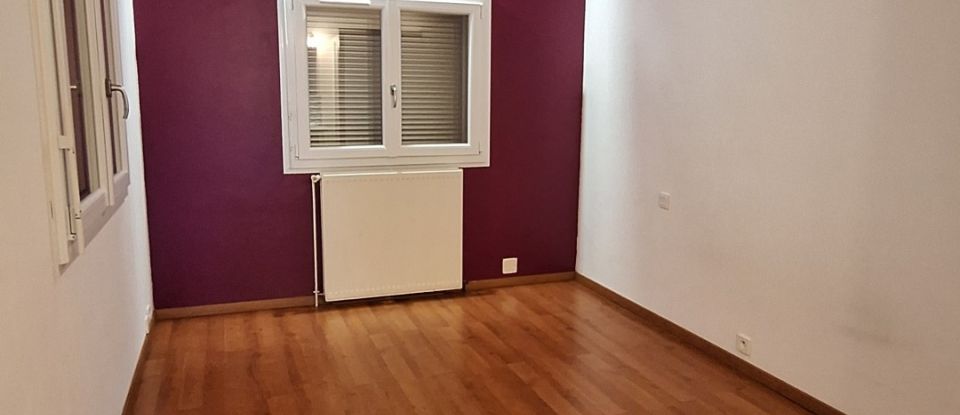 Maison 6 pièces de 151 m² à Bours (65460)