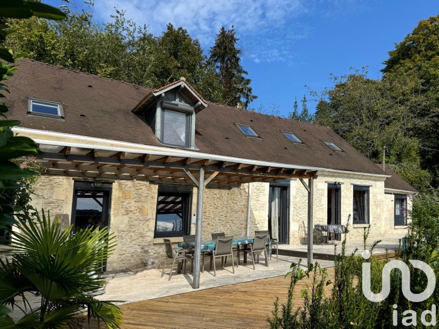 Village house 5 rooms of 142 m² in Pierrefonds (60350)