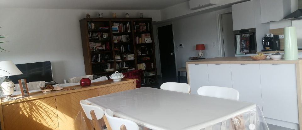 Appartement 4 pièces de 105 m² à Monteux (84170)