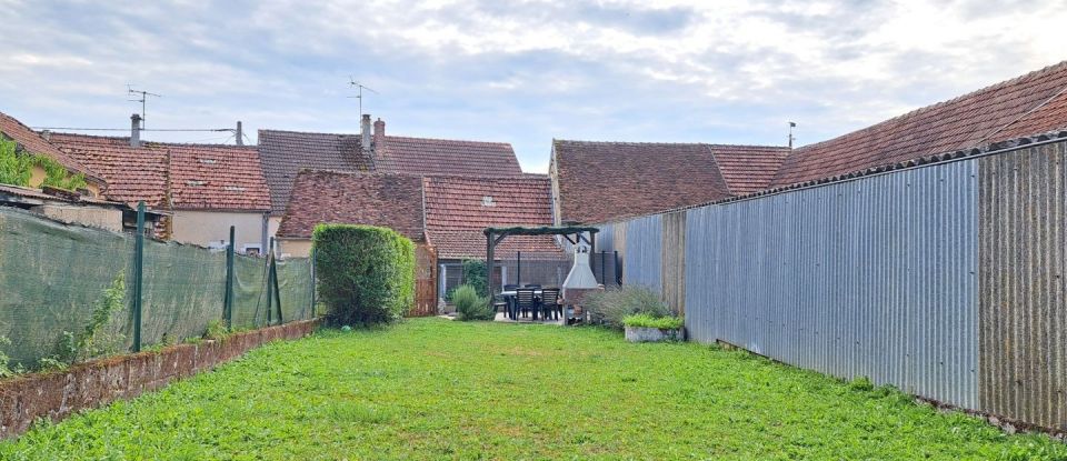 Maison 5 pièces de 82 m² à Leugny (89130)