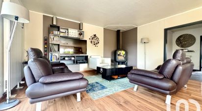 Maison 5 pièces de 201 m² à Saint-Martin-lez-Tatinghem (62500)