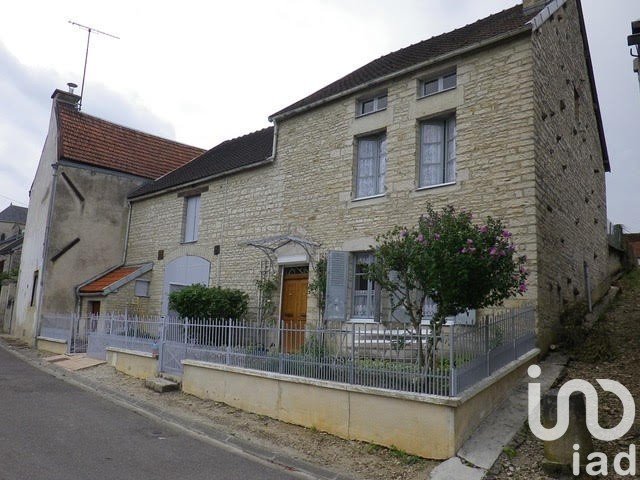 Village house 3 rooms of 86 m² in Essoyes (10360)